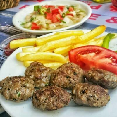 istanbulda_haftasonu_buyukada istanbulda_haftasonu_buyukada_kofte_piyaz