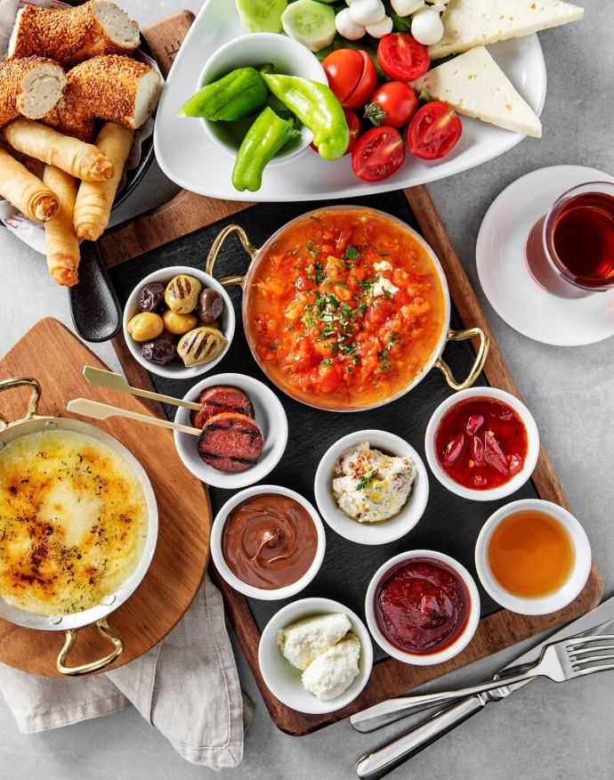 Florya’daki En İyi 7 Kahvaltı Mekanı ve 2023 Fiyatları Gezenti Anne