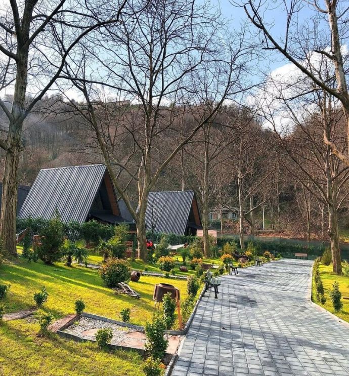 Sapanca’da Lüks ve Şık Ahşap Evler, MC Dark Bungalov Gezenti Anne