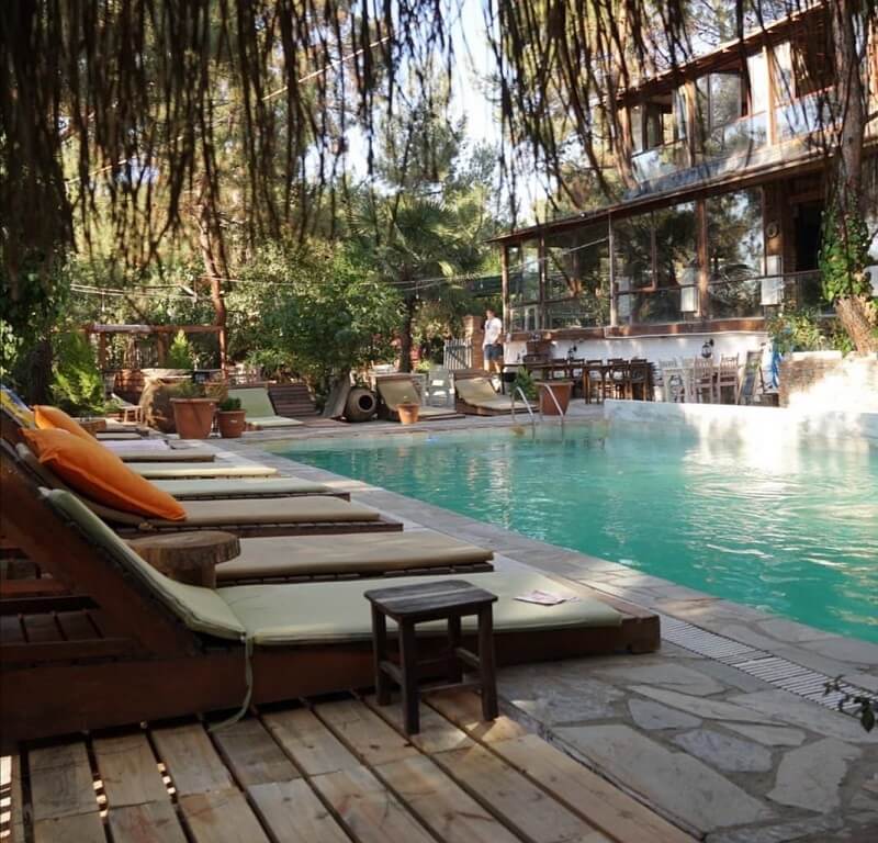 İzmir Şirince’de Bungalov Evler ve Ücretleri, Kayserkaya Gezenti Anne