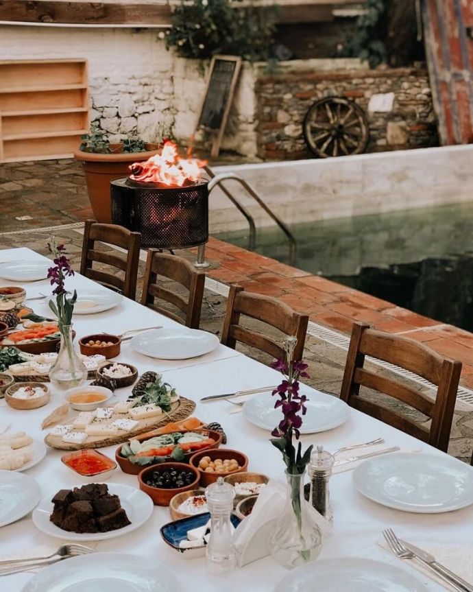 İzmir Şirince’de Bungalov Evler ve Ücretleri, Kayserkaya Gezenti Anne