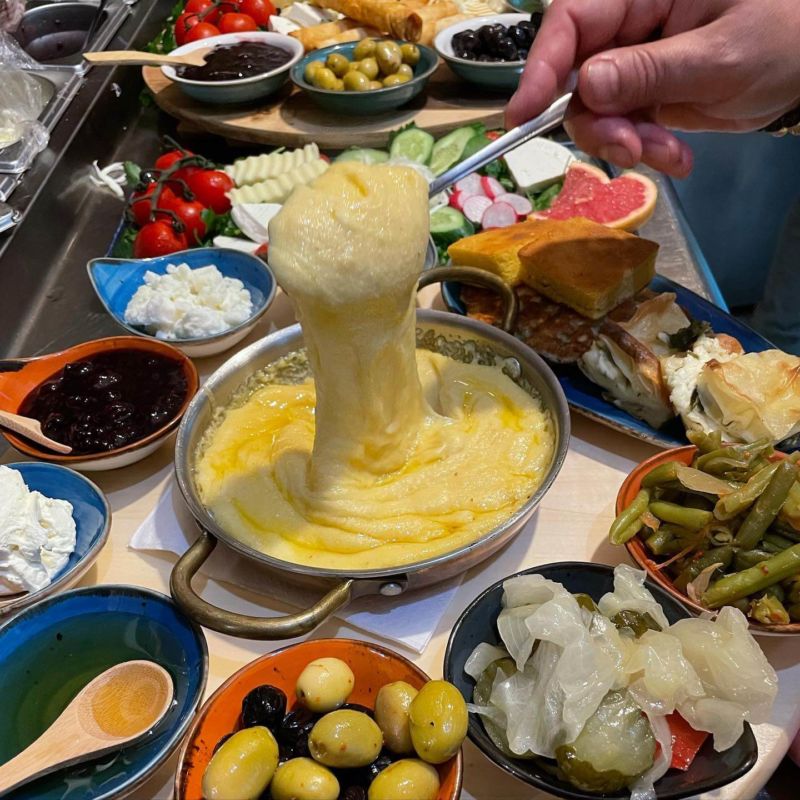 Londra’da Türk Kahvaltısı Nerede Yapılır? En İyi 7 Mekan ve Fiyatları